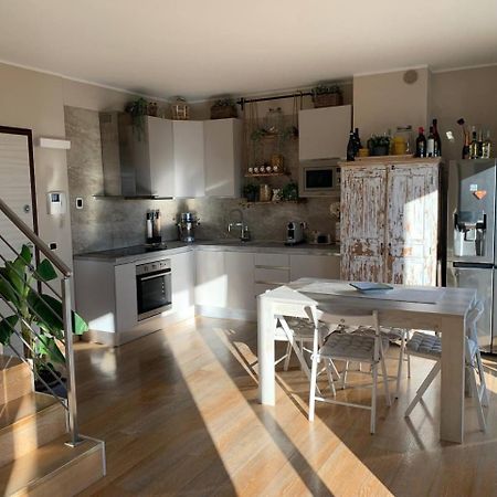 Residenza Taliedo, In Casa Privata, Abitata, Solo Camera Doppia E Bagno Personale Milan Exterior photo